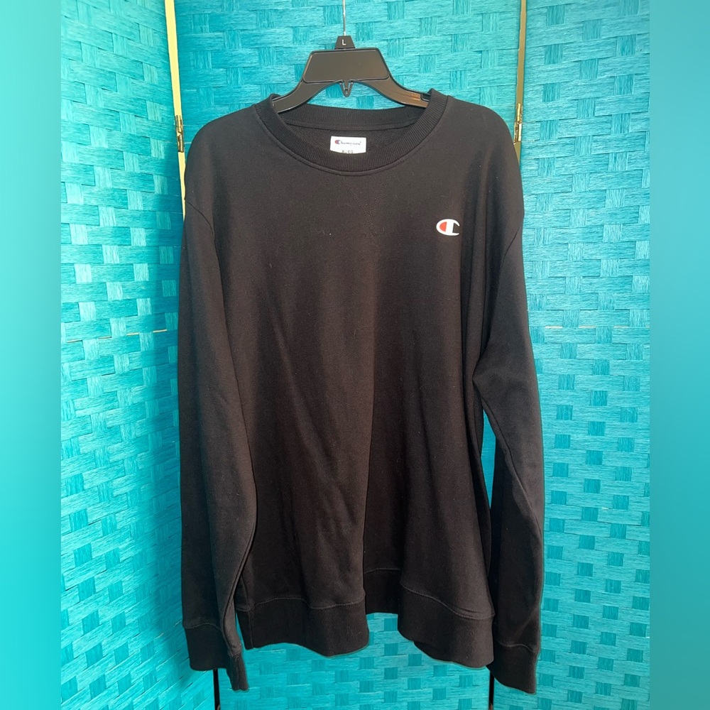 🏆🥇Champion Sweater, T-shirts (2) bundle Size: XL